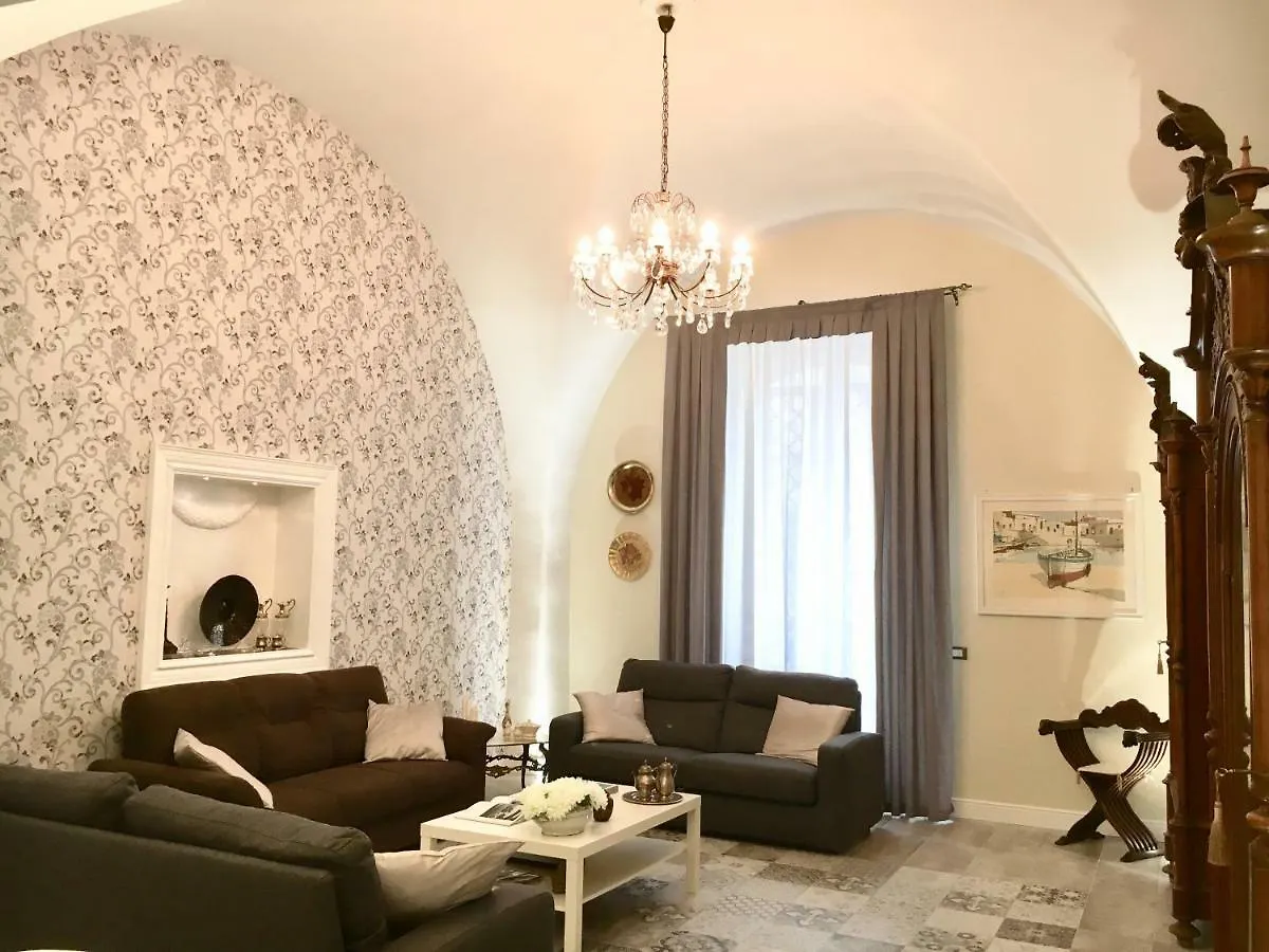 Apartamento Dimora del Papa CTA 0*,